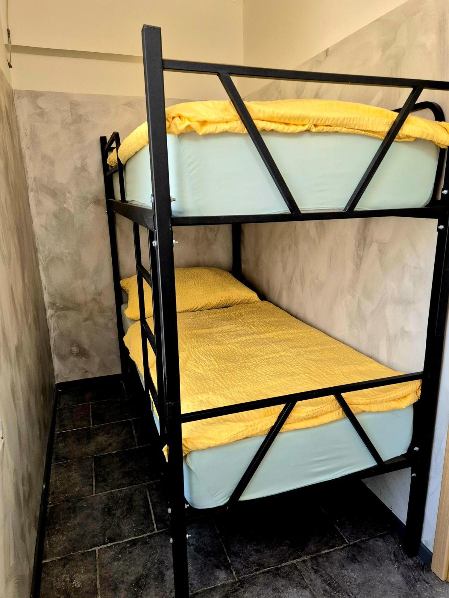 Bled Lesce Station Rooms And Beds Eksteriør bilde